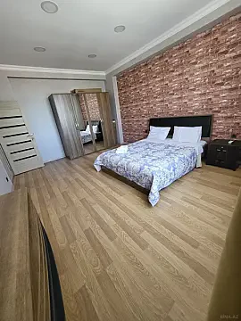 Satılır 3 otaqlı mənzil 107 m²