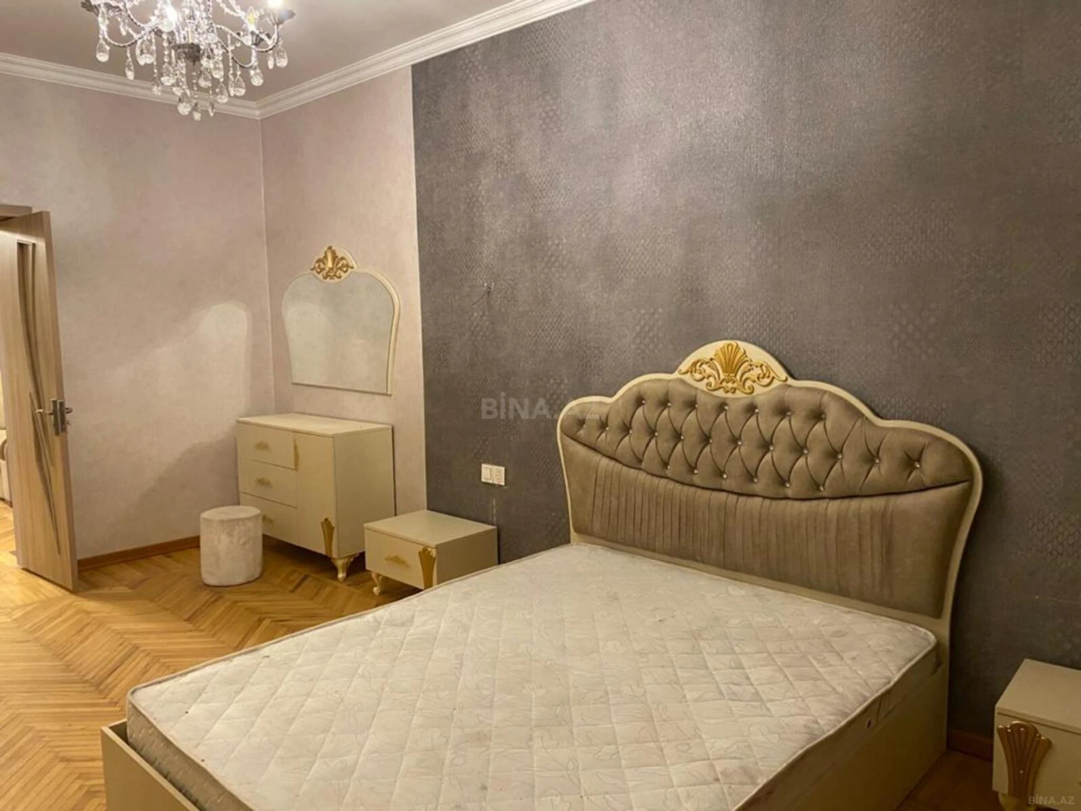 Satılır 2 otaqlı mənzil 60 m²