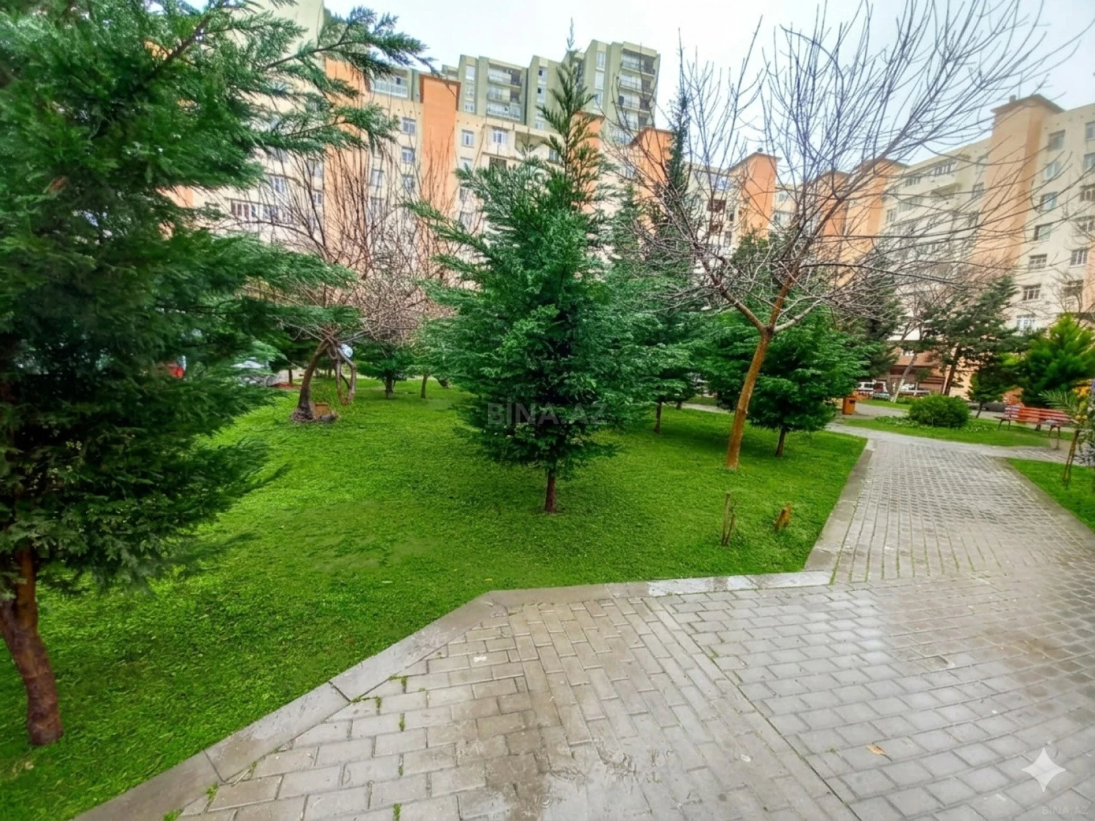 Satılır 2 otaqlı mənzil 60 m²