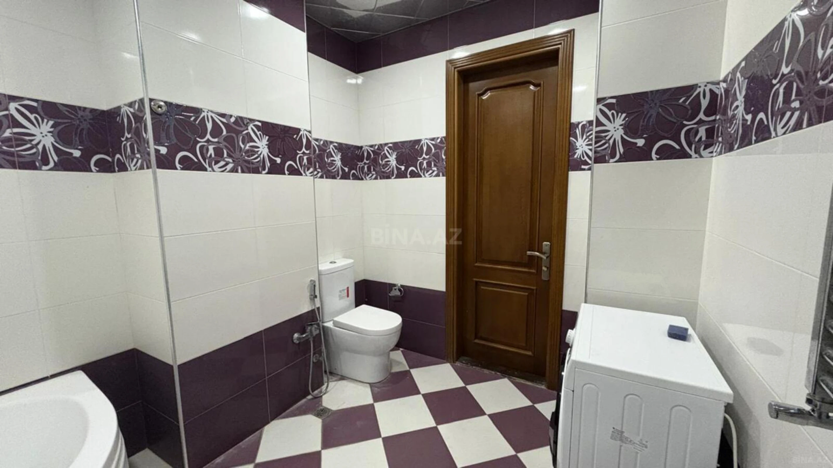 Satılır 3 otaqlı mənzil 118 m²