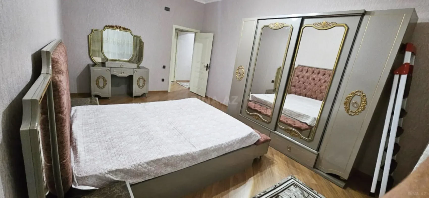 Kirayə verilir 3 otaqlı mənzil 125 m²