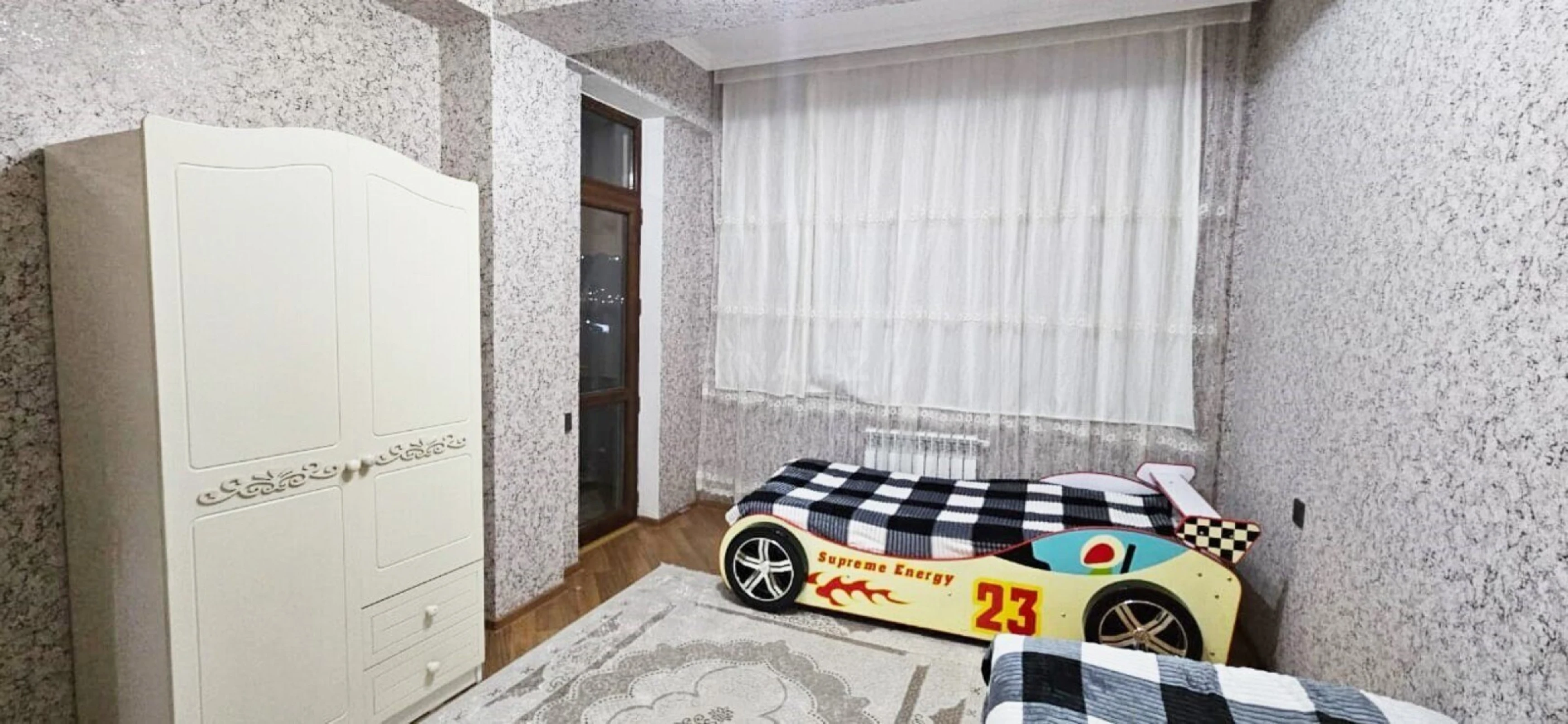 Kirayə verilir 3 otaqlı mənzil 125 m²