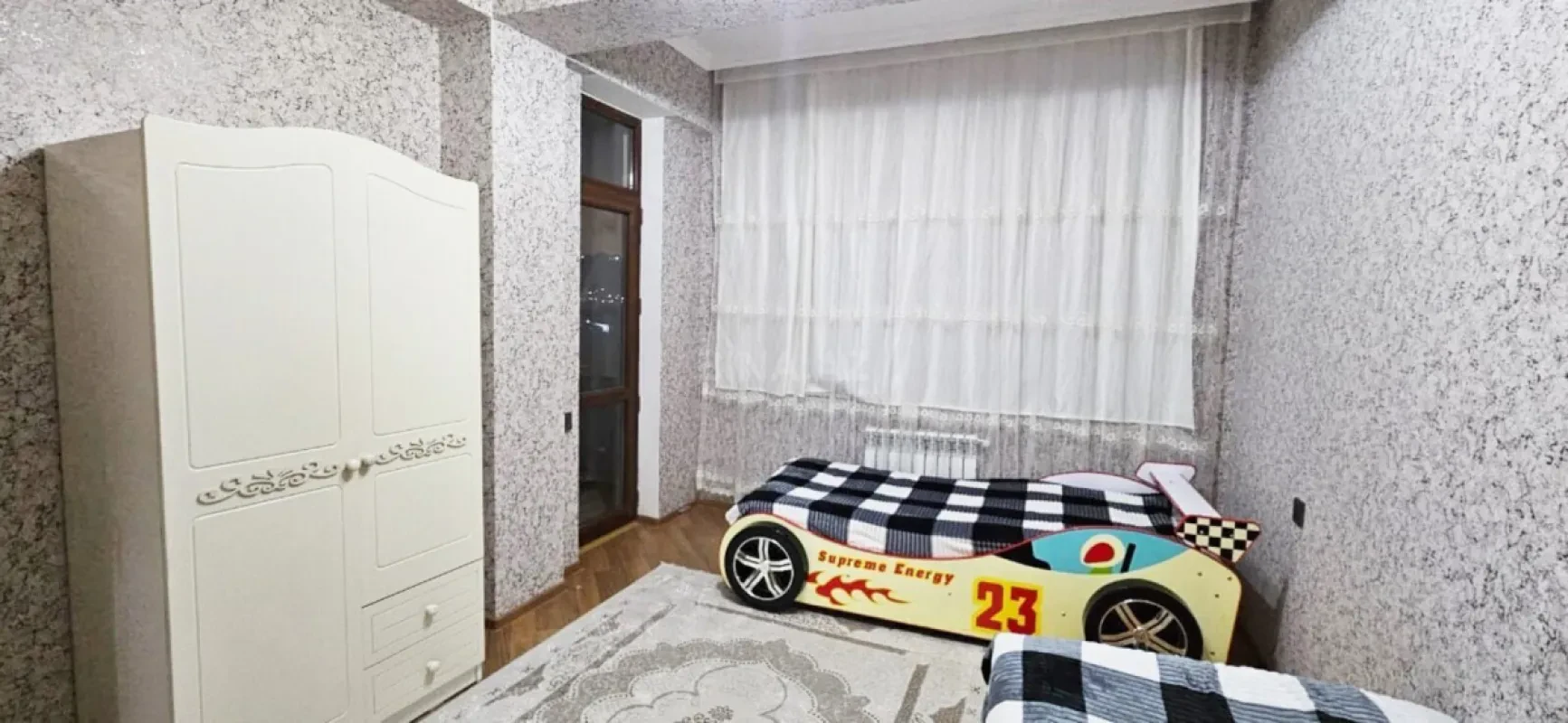 Kirayə verilir 3 otaqlı mənzil 125 m²