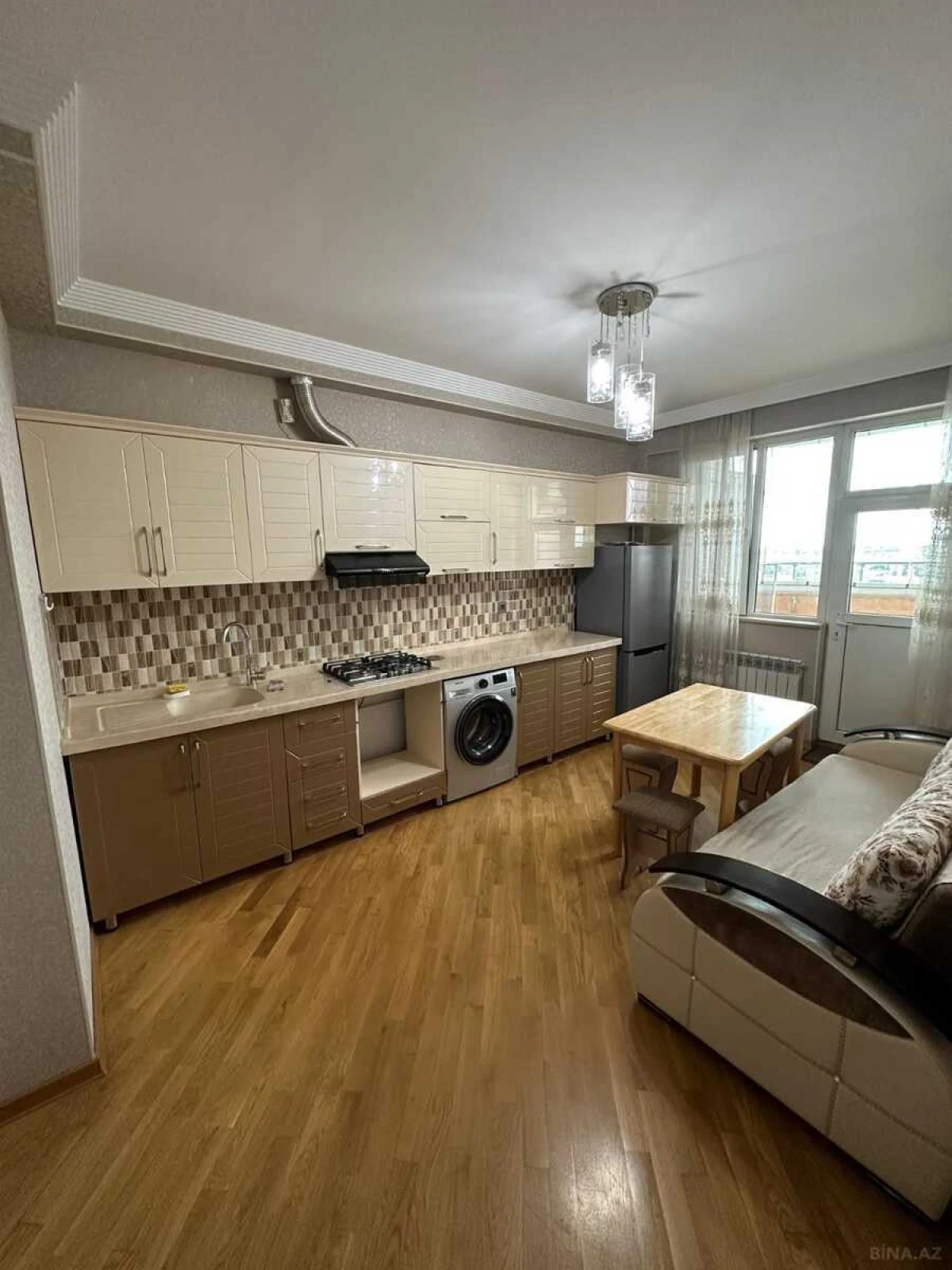 Kirayə verilir 3 otaqlı mənzil 100 m²