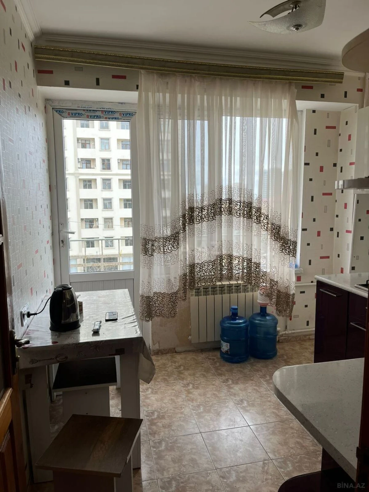 Satılır 2 otaqlı mənzil 74 m²