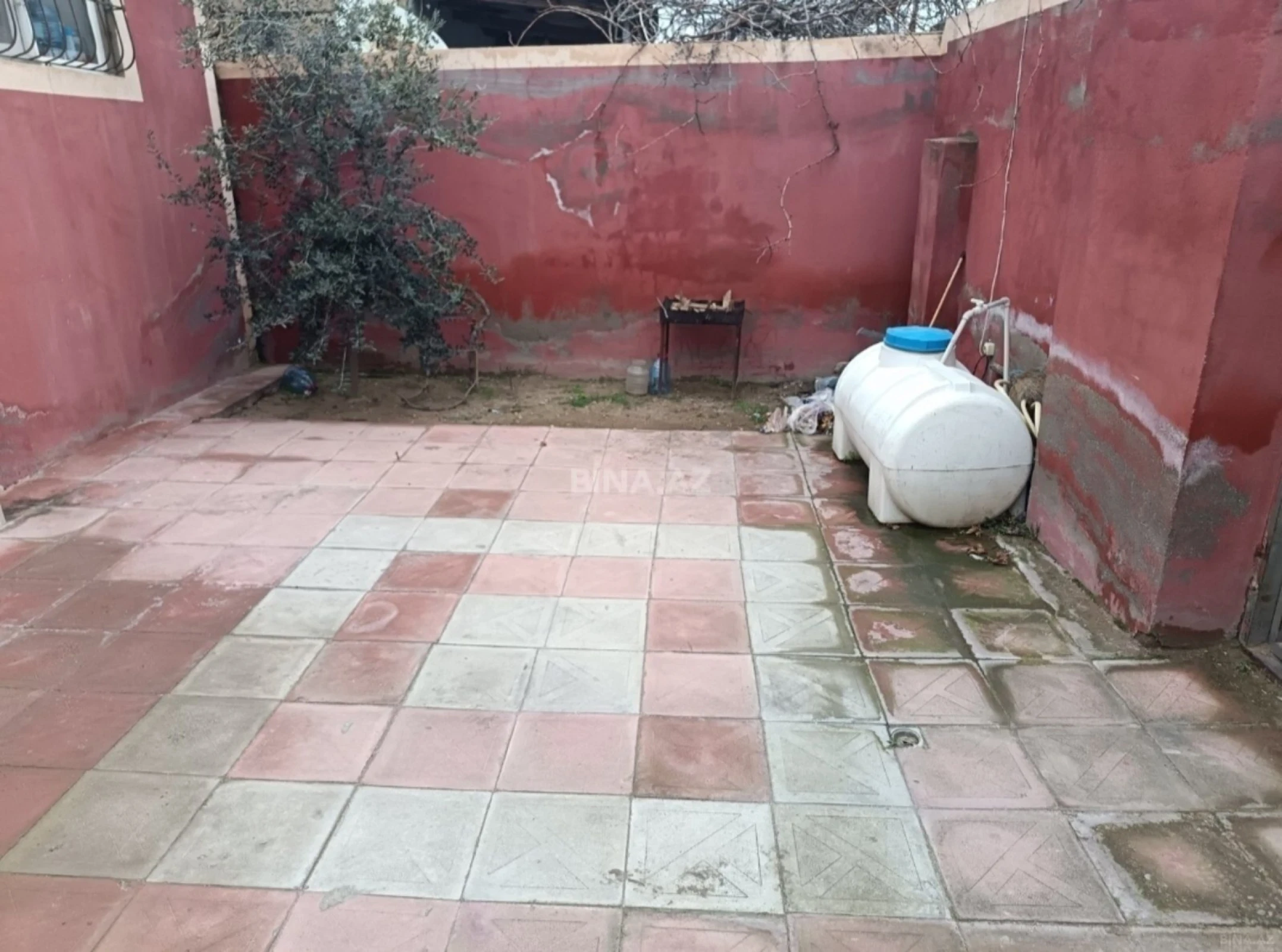 Satılır 2 otaqlı həyət evi 67 m²