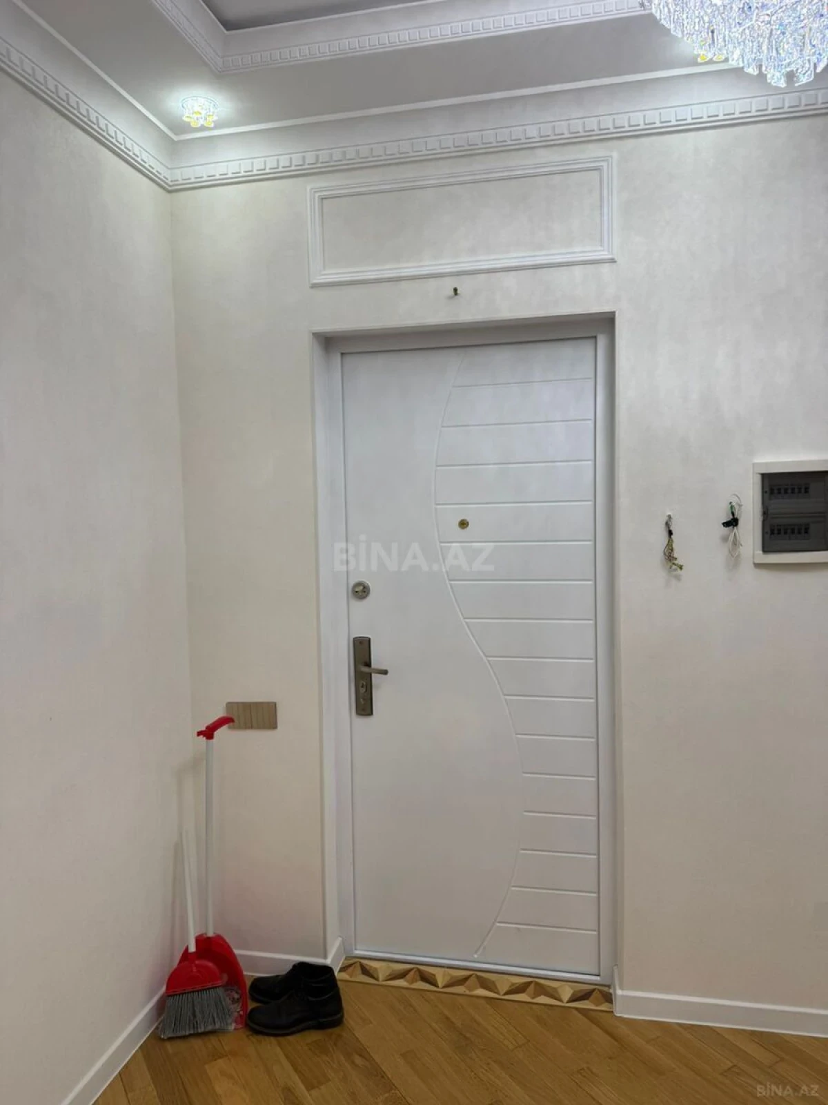 Kirayə verilir 3 otaqlı mənzil 103 m²