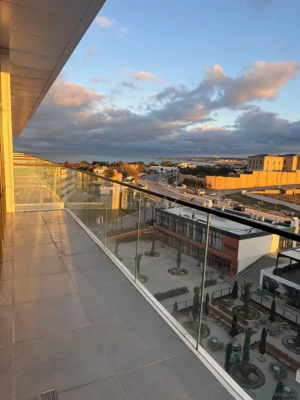 Satılır 2 otaqlı mənzil 78 m²