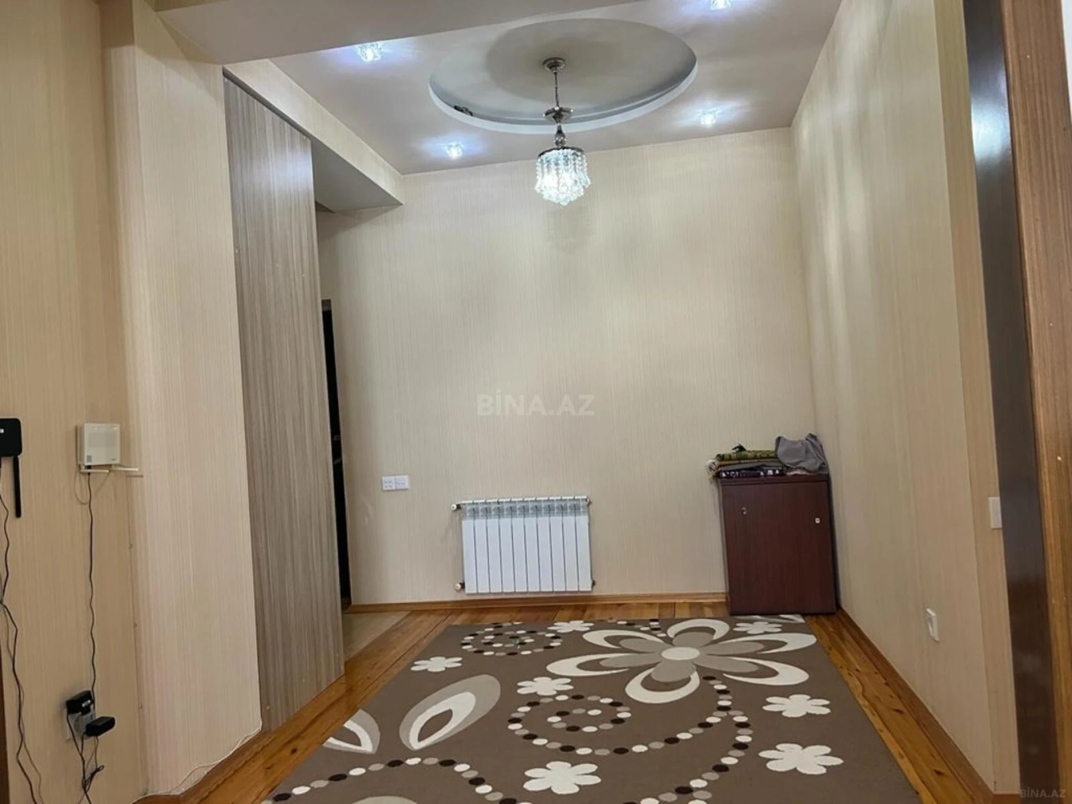 Satılır 3 otaqlı mənzil 111 m²