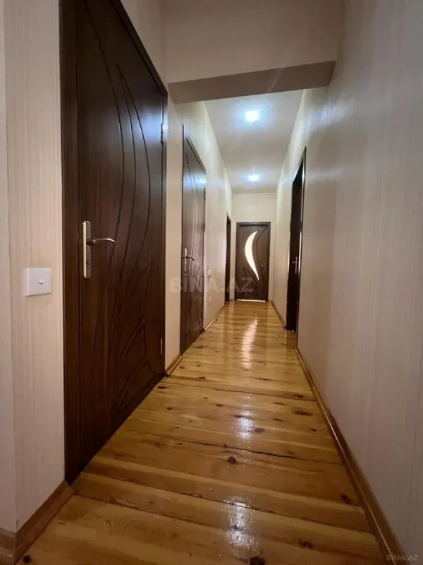 Satılır 3 otaqlı mənzil 111 m²