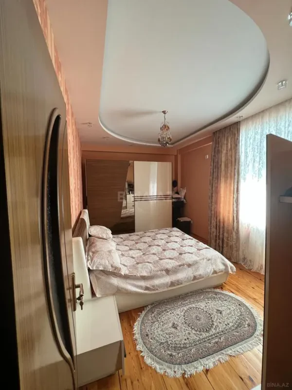 Satılır 3 otaqlı mənzil 111 m²