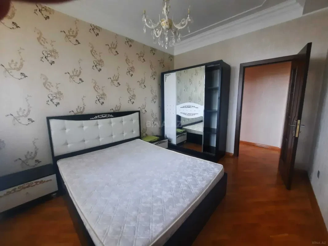 Kirayə verilir 2 otaqlı mənzil 76 m²