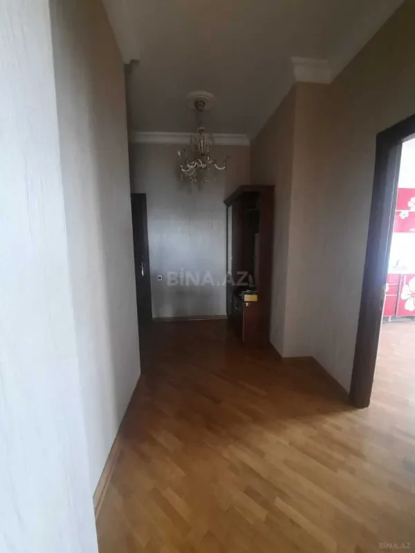 Kirayə verilir 2 otaqlı mənzil 76 m²