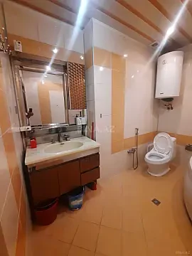 Kirayə verilir 2 otaqlı mənzil 76 m²