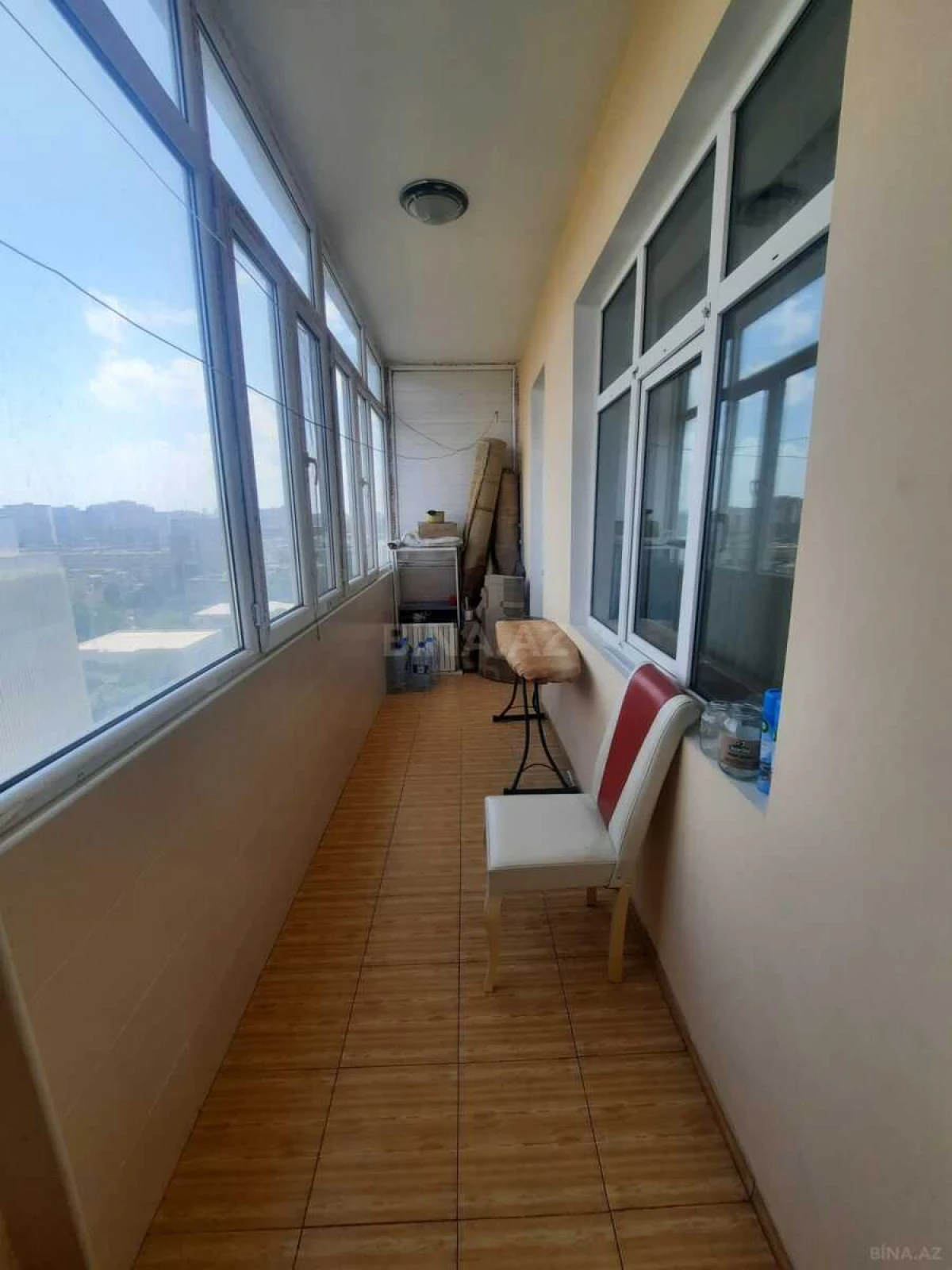 Kirayə verilir 2 otaqlı mənzil 76 m²