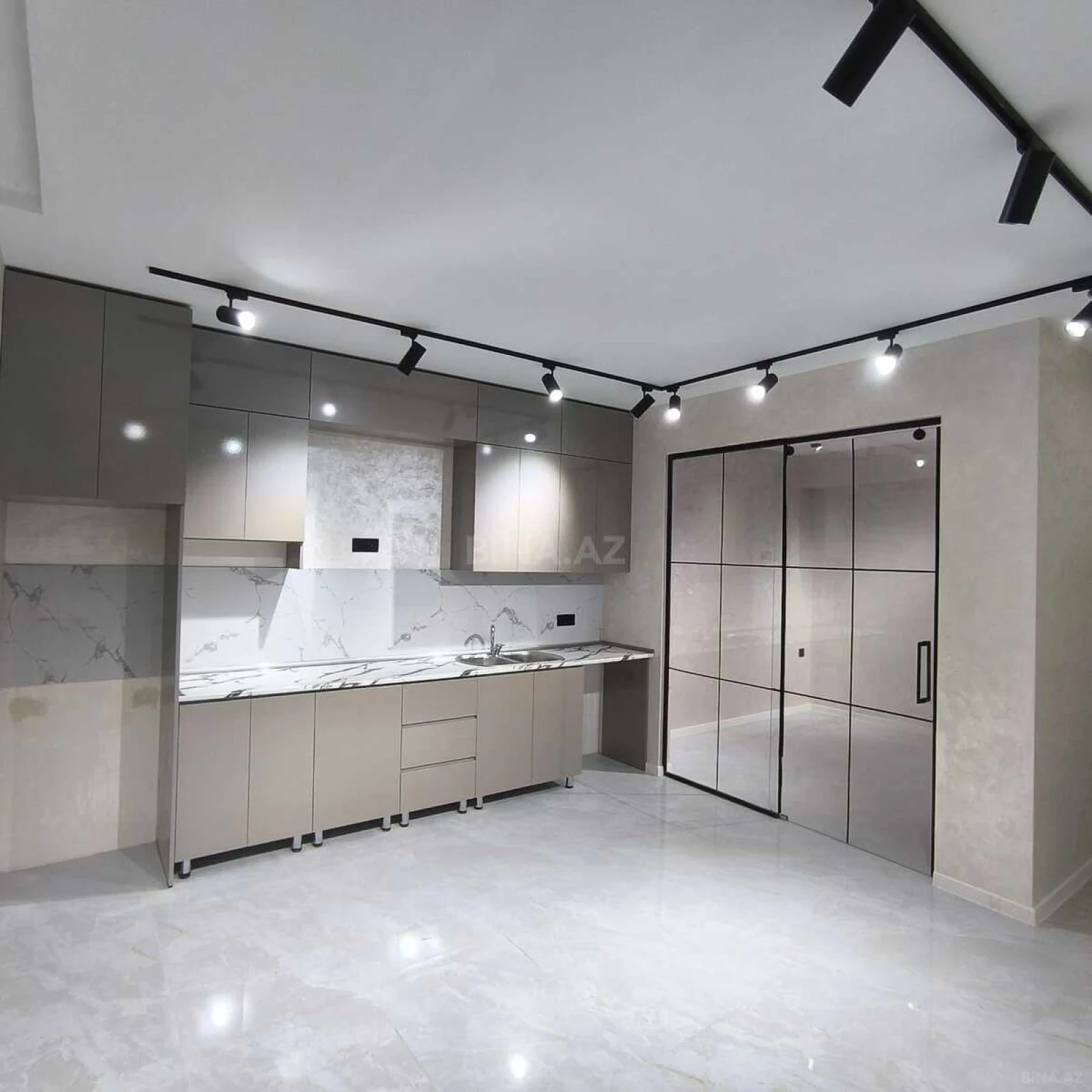 Satılır 1 otaqlı mənzil 35 m²