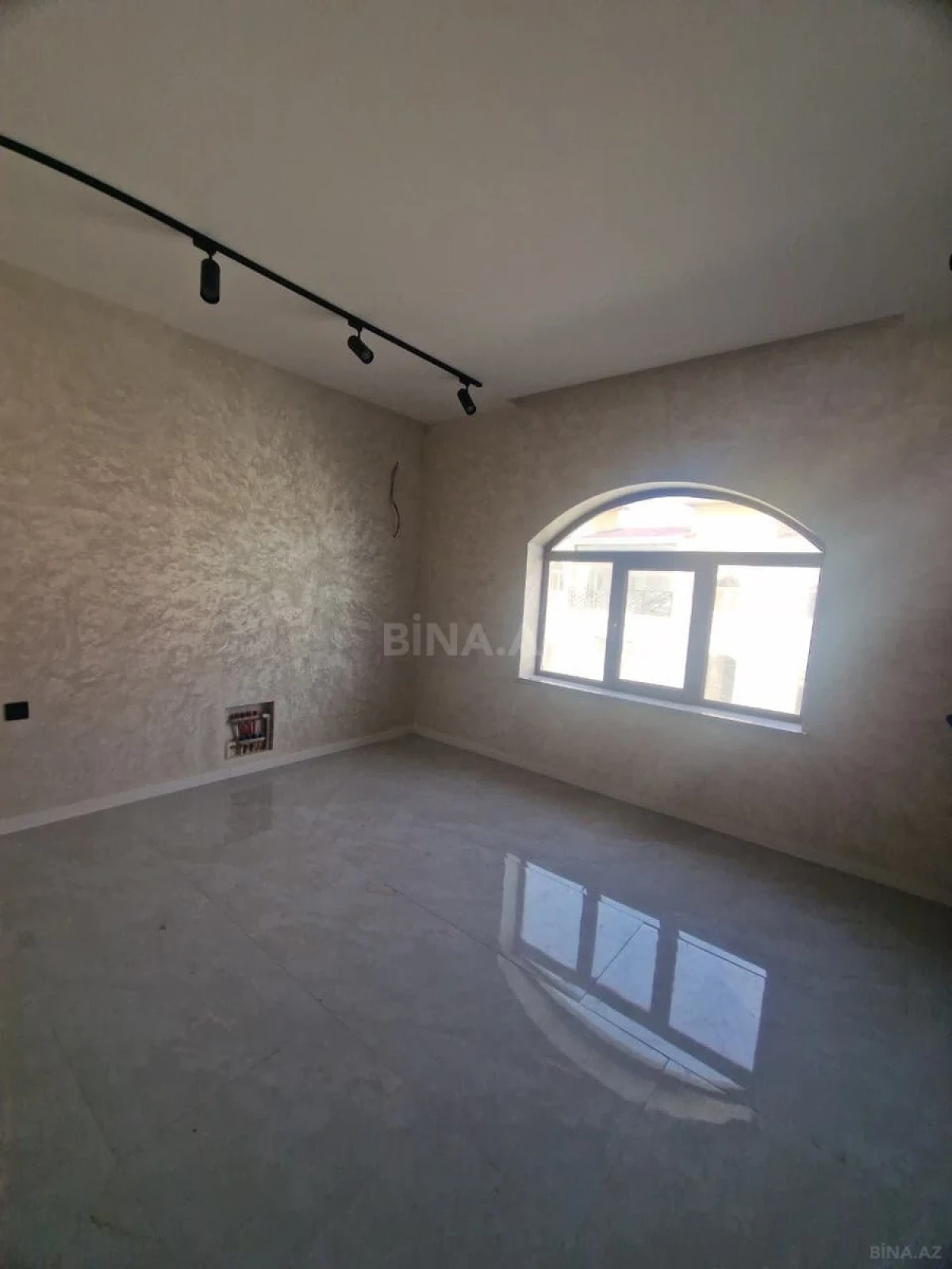 Satılır 1 otaqlı mənzil 35 m²