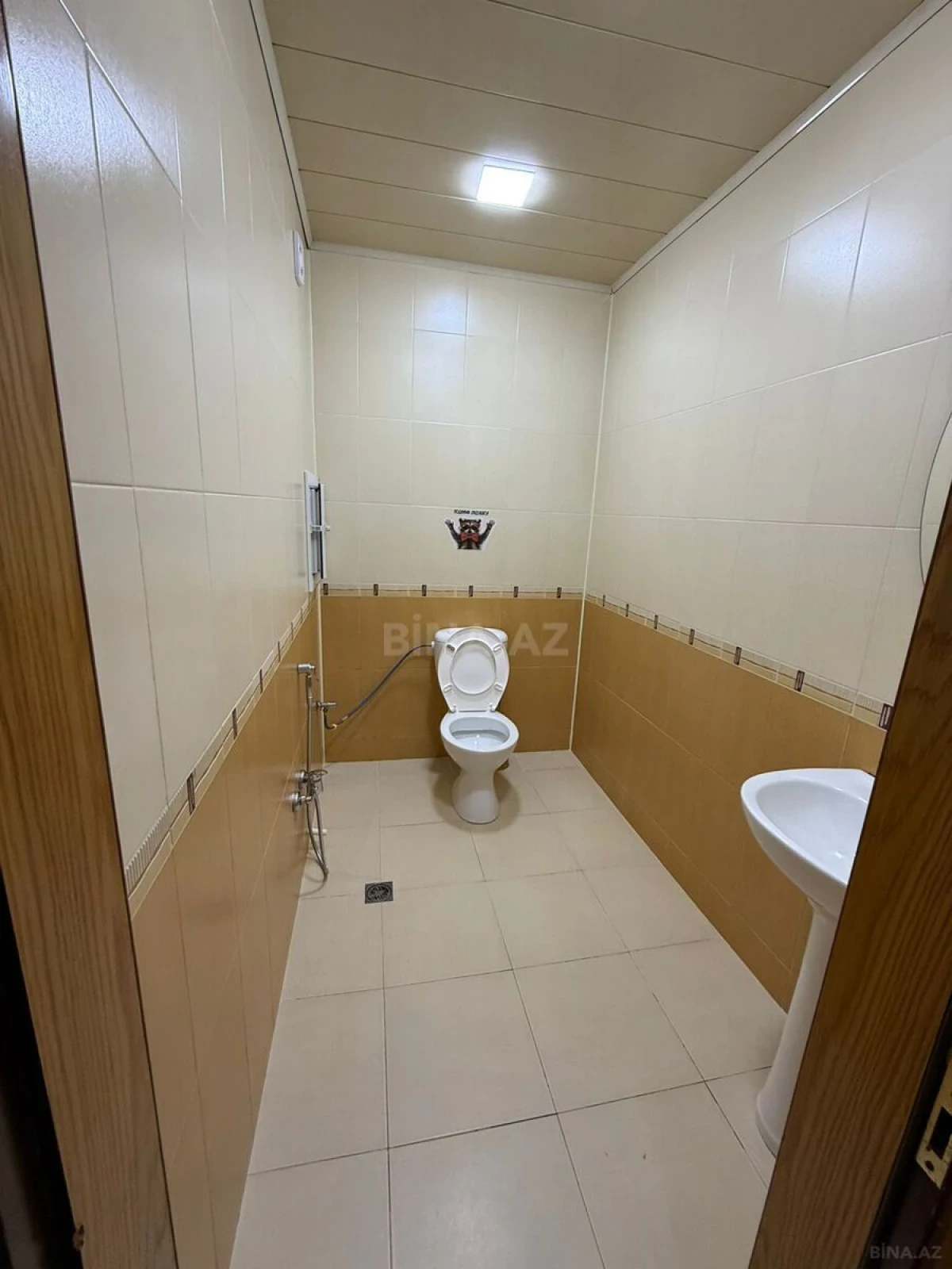 Kirayə verilir 3 otaqlı mənzil 135 m²