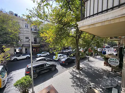 Kirayə verilir 3 otaqlı ofis 100 m²