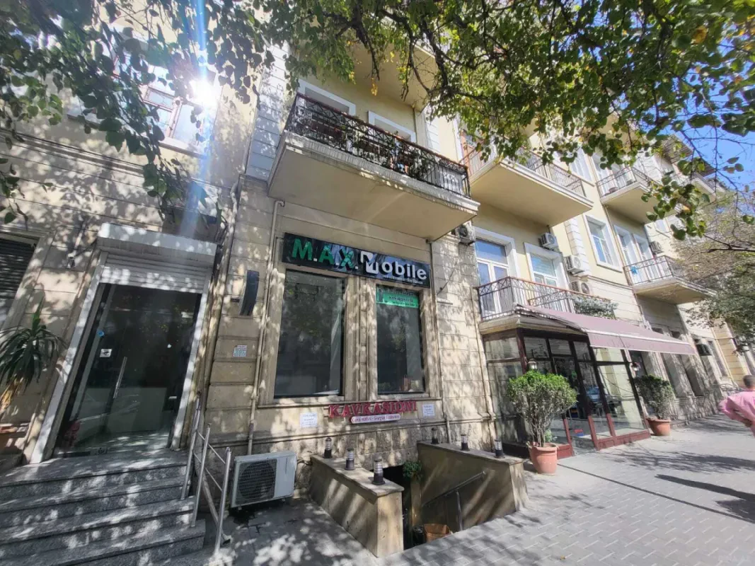 Kirayə verilir 3 otaqlı ofis 100 m²