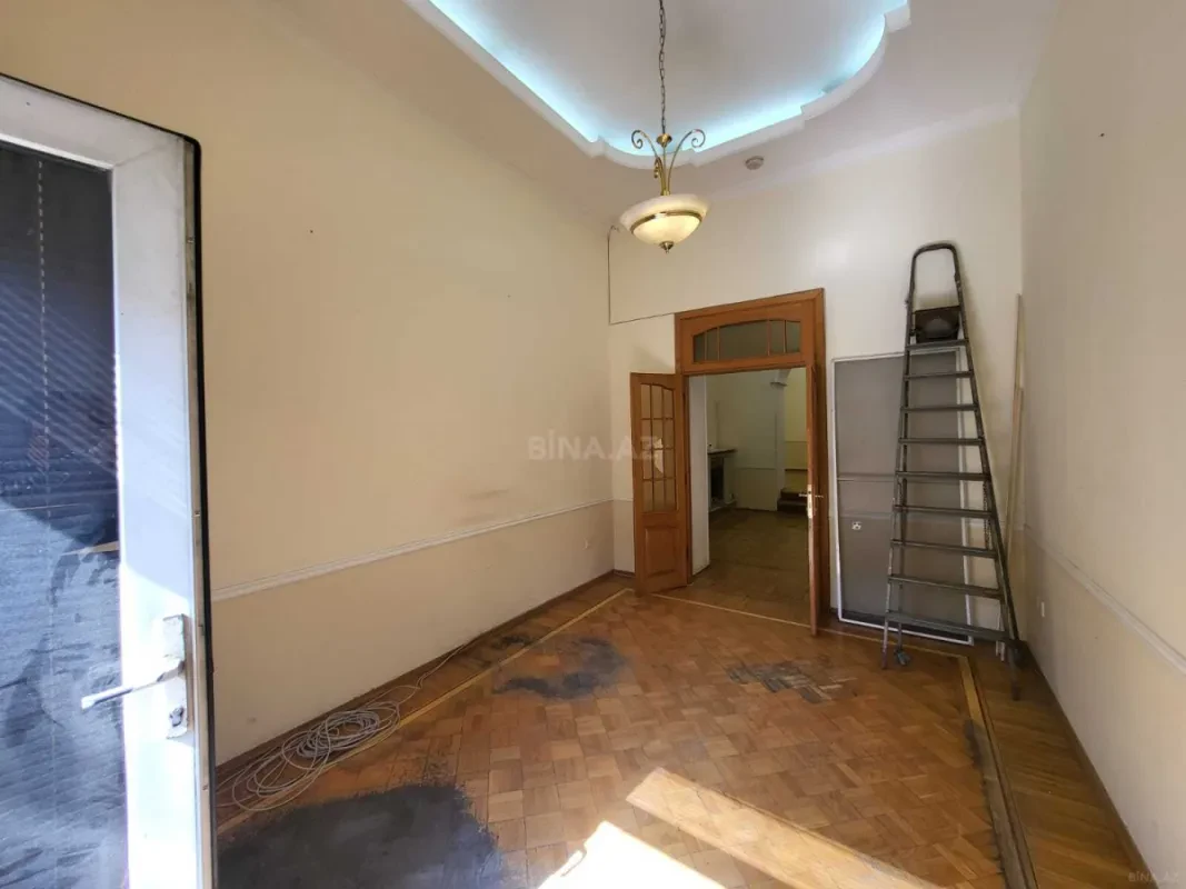 Kirayə verilir 3 otaqlı ofis 100 m²