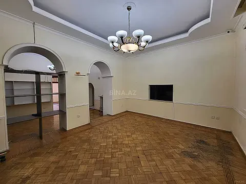 Kirayə verilir 3 otaqlı ofis 100 m²