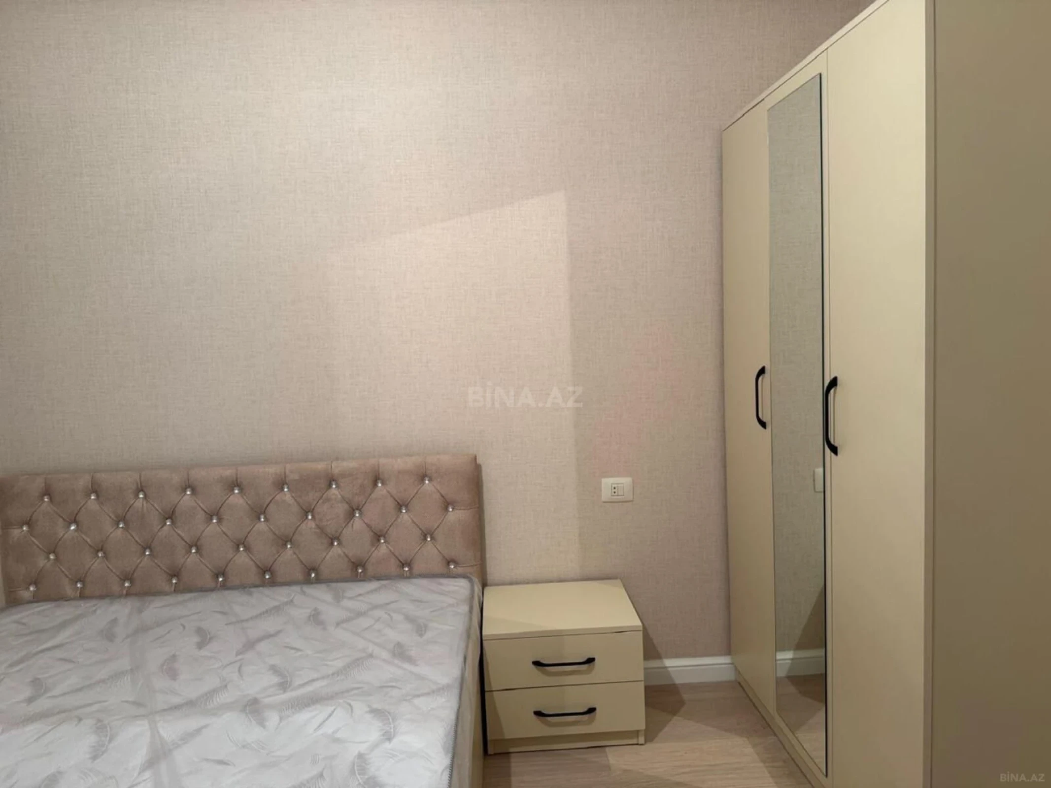 Kirayə verilir 2 otaqlı mənzil 50 m²