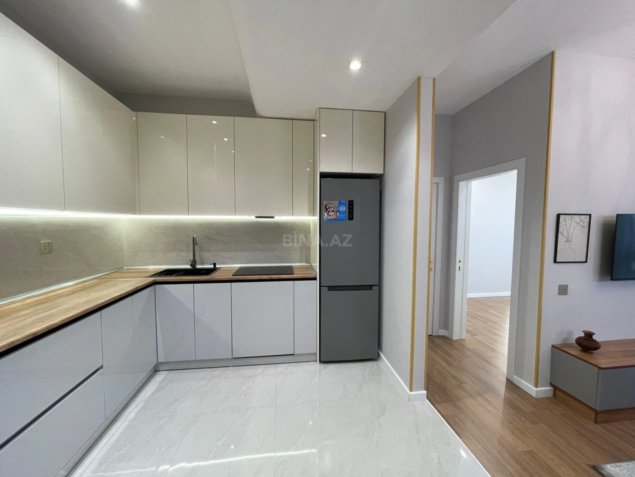 Satılır 2 otaqlı mənzil 53 m²