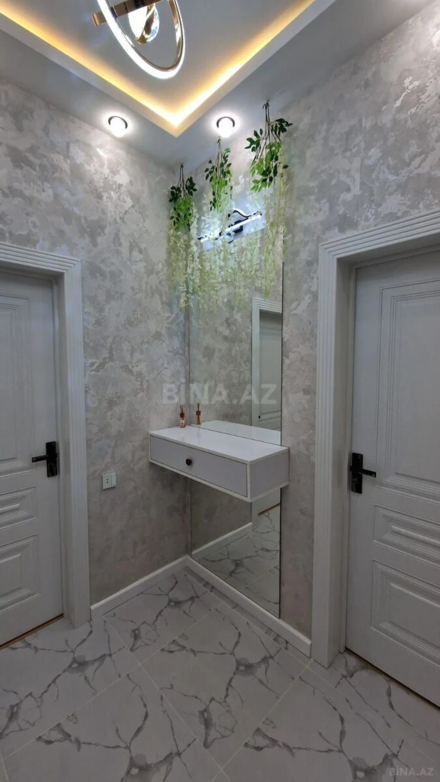 Satılır 3 otaqlı mənzil 71 m²