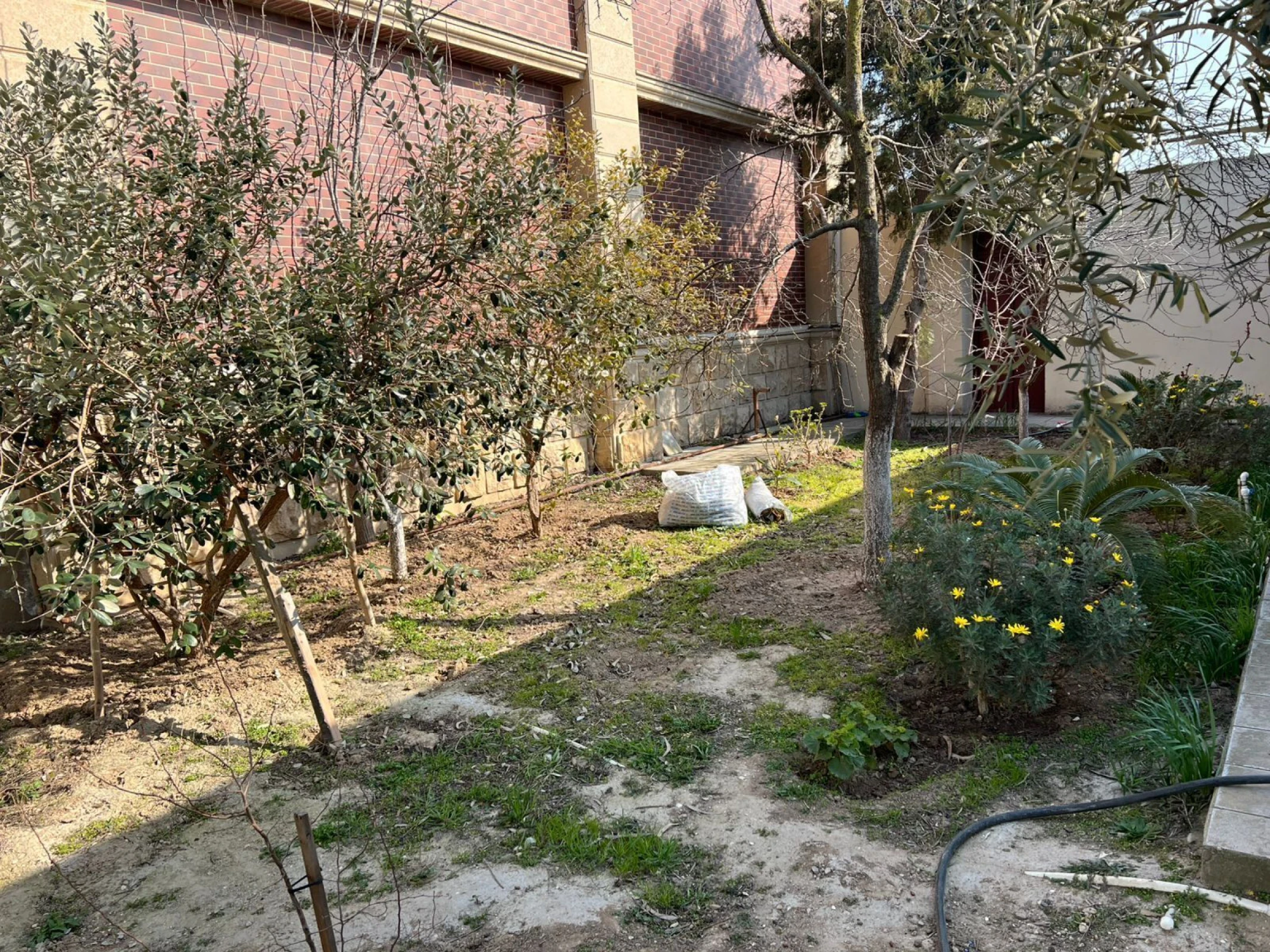 Satılır 3 otaqlı həyət evi 100 m²