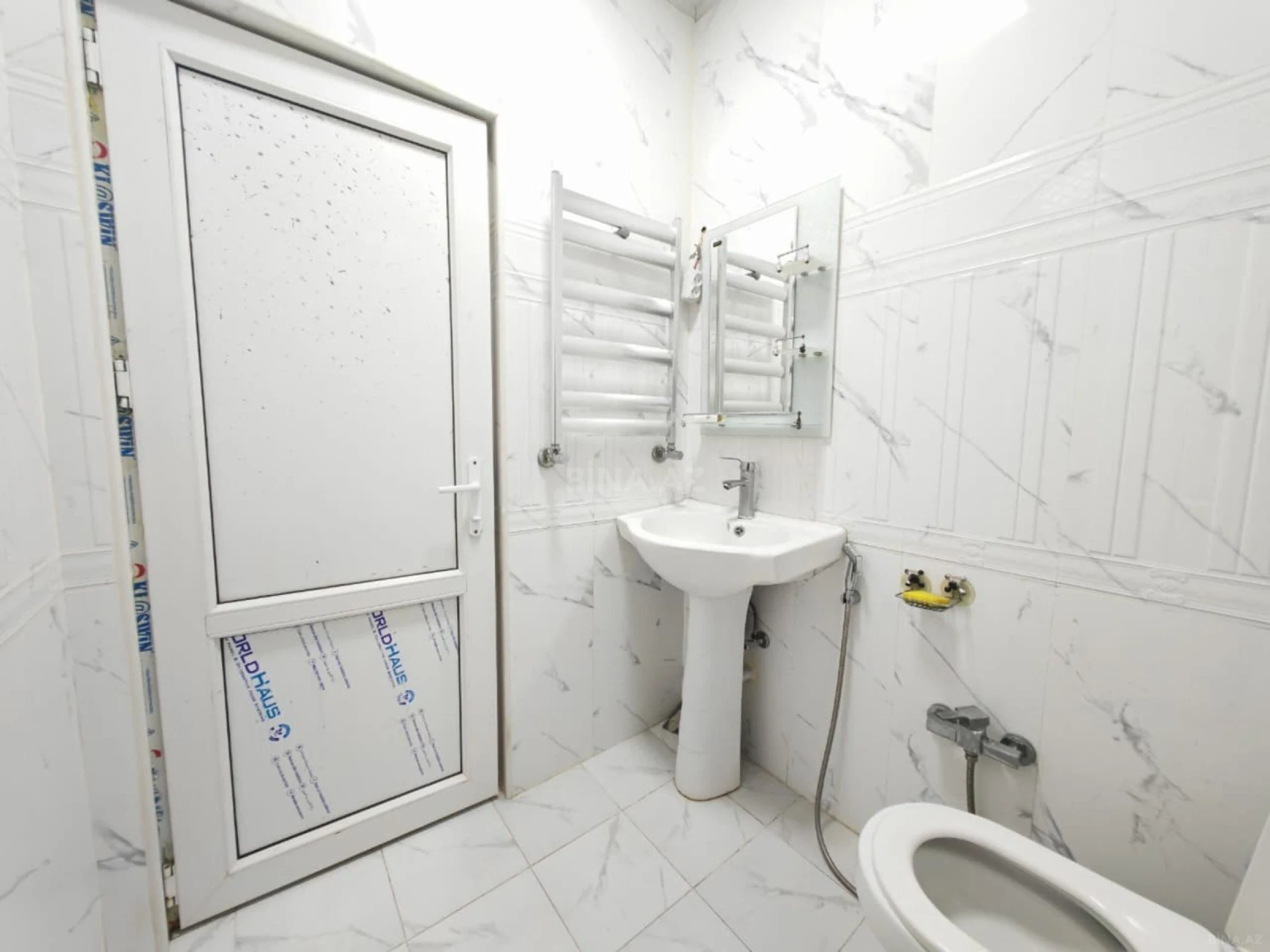 Kirayə verilir 2 otaqlı mənzil 58 m²