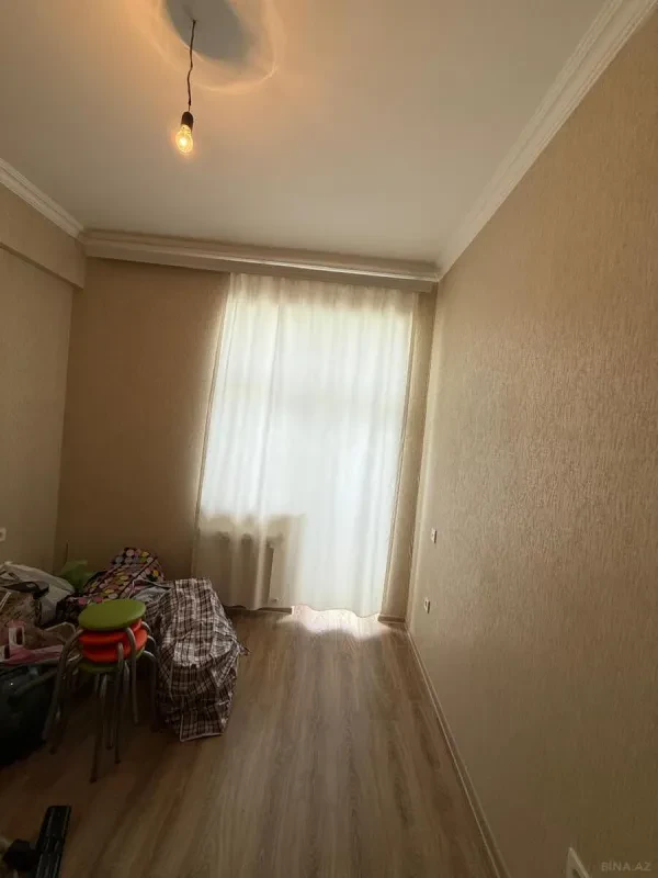 Satılır 3 otaqlı mənzil 70 m²