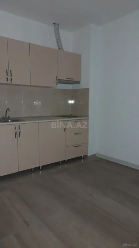 Satılır 5 otaqlı ofis 252 m²