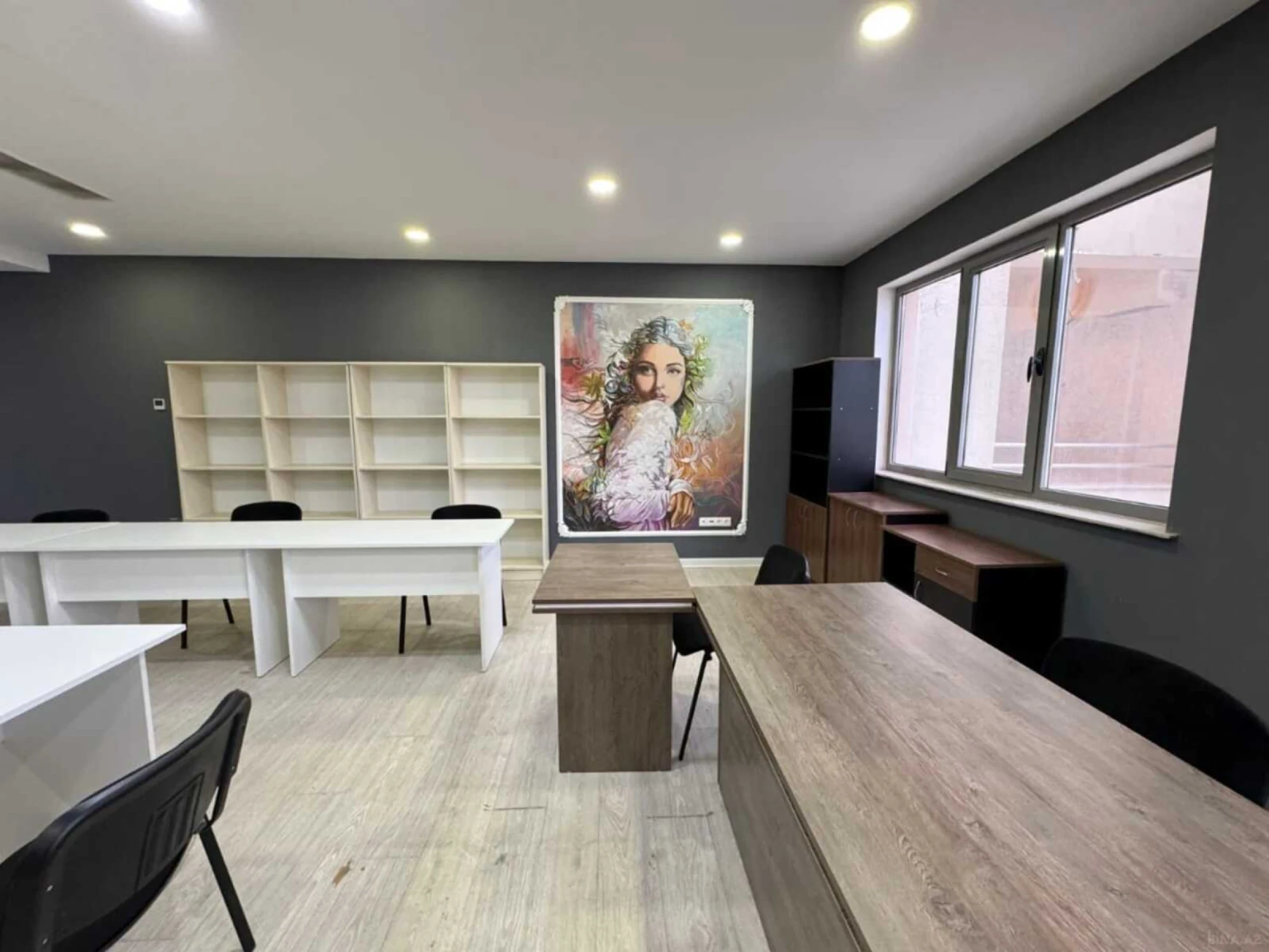Satılır 5 otaqlı ofis 252 m²