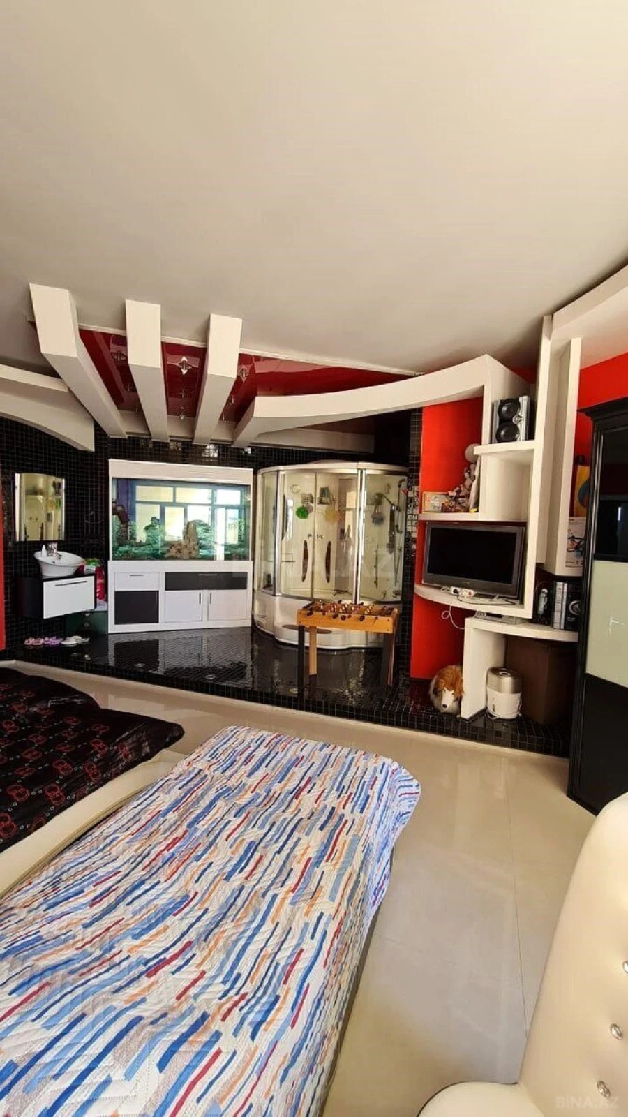 Satılır 2 otaqlı mənzil 160 m²