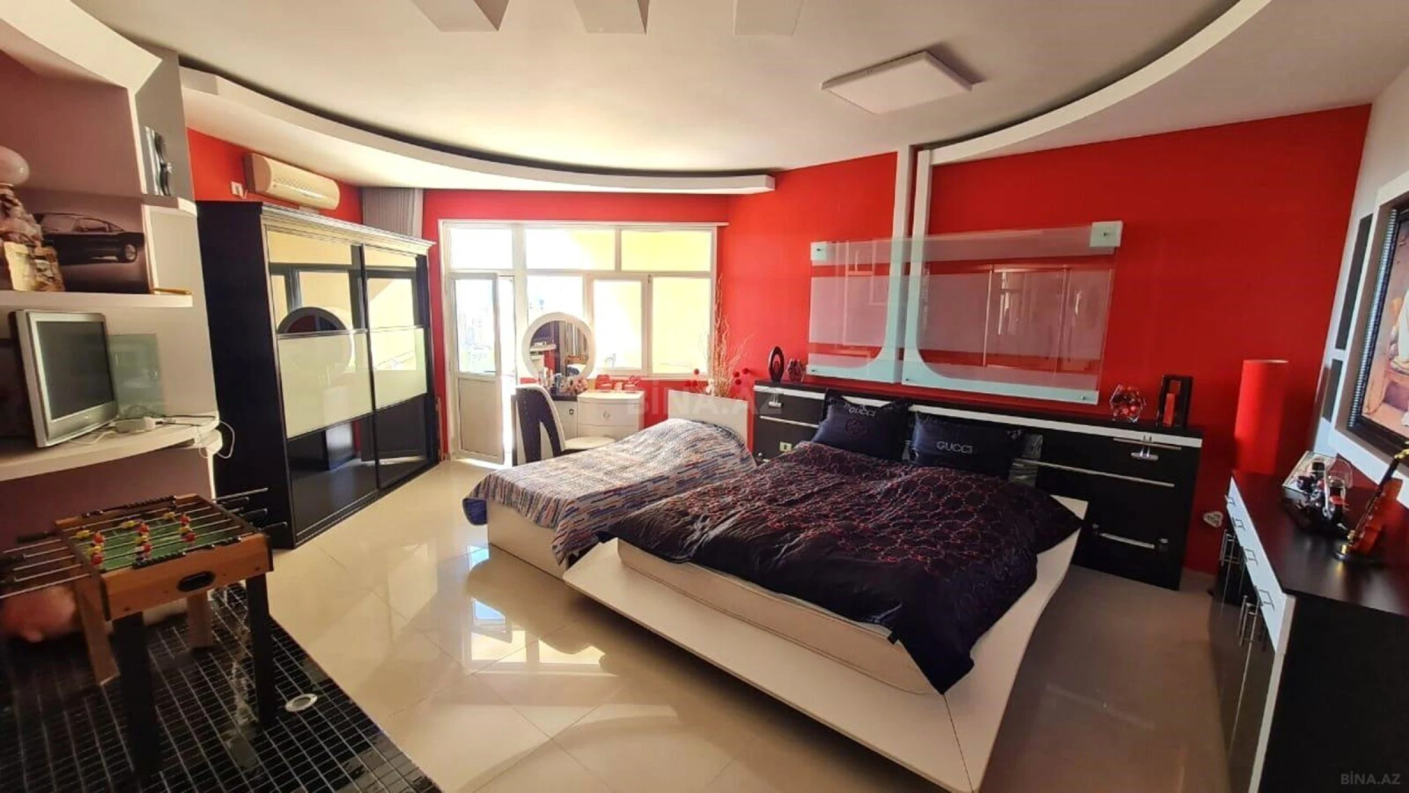 Satılır 2 otaqlı mənzil 160 m²
