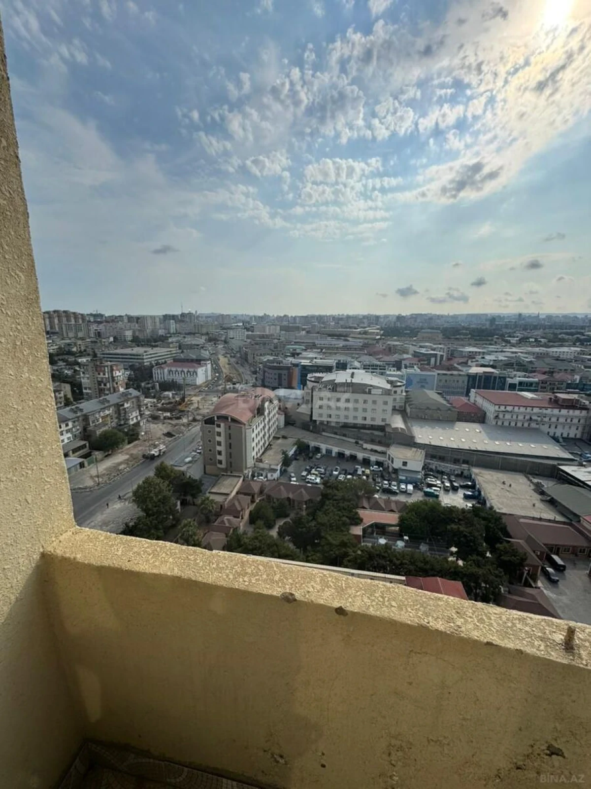 Satılır 3 otaqlı mənzil 105 m²