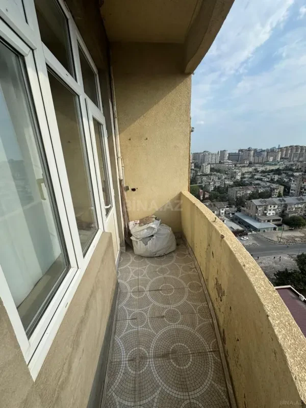Satılır 3 otaqlı mənzil 105 m²