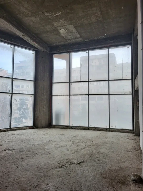 Satılır obyekt 77 m²