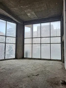 Satılır obyekt 77 m²