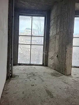 Satılır obyekt 77 m²