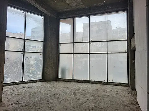 Satılır obyekt 77 m²