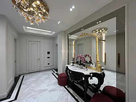Satılır 3 otaqlı mənzil 125 m²