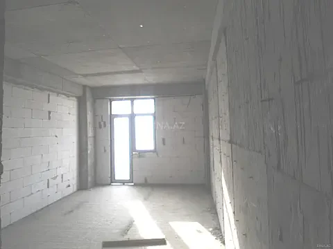 Satılır 4 otaqlı mənzil 163 m²