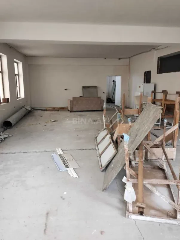 Satılır obyekt 380 m²