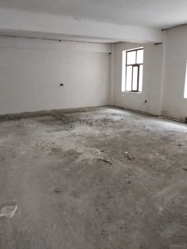 Satılır obyekt 380 m²