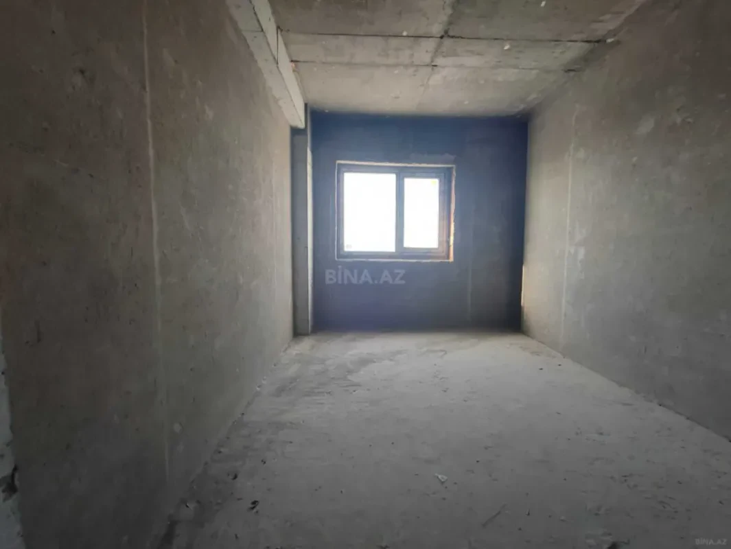 Satılır 4 otaqlı mənzil 163 m²