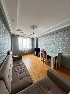 Kirayə verilir 2 otaqlı mənzil 76 m²