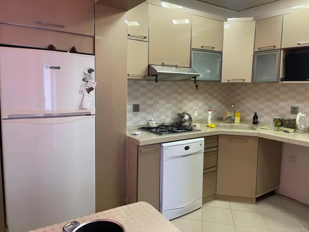 Kirayə verilir 3 otaqlı mənzil 80 m²