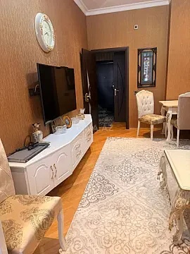 Kirayə verilir 2 otaqlı mənzil 63 m²